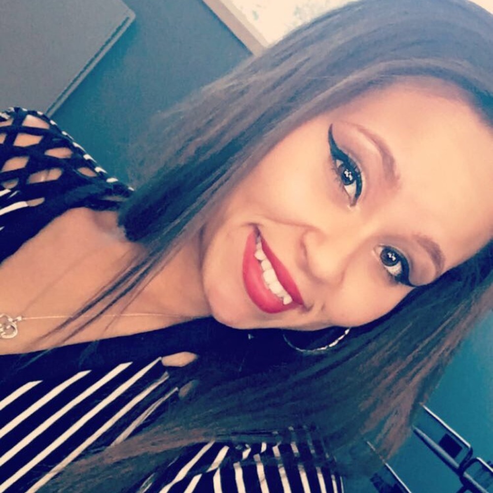 Meet your Posher, Camille